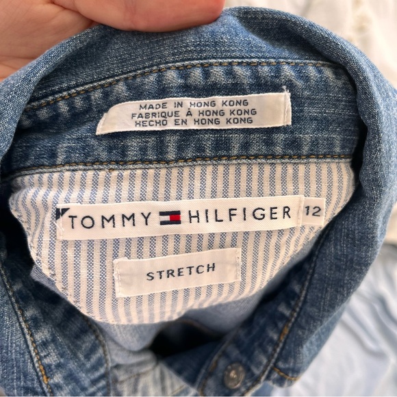 Tommy Hilfiger Blue Jean Button-down T-shirt - Picture 13 of 13